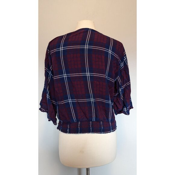 Lily White Plaid Button-Down Blouse With Front Twist Detail Large - Picture 4 of 4